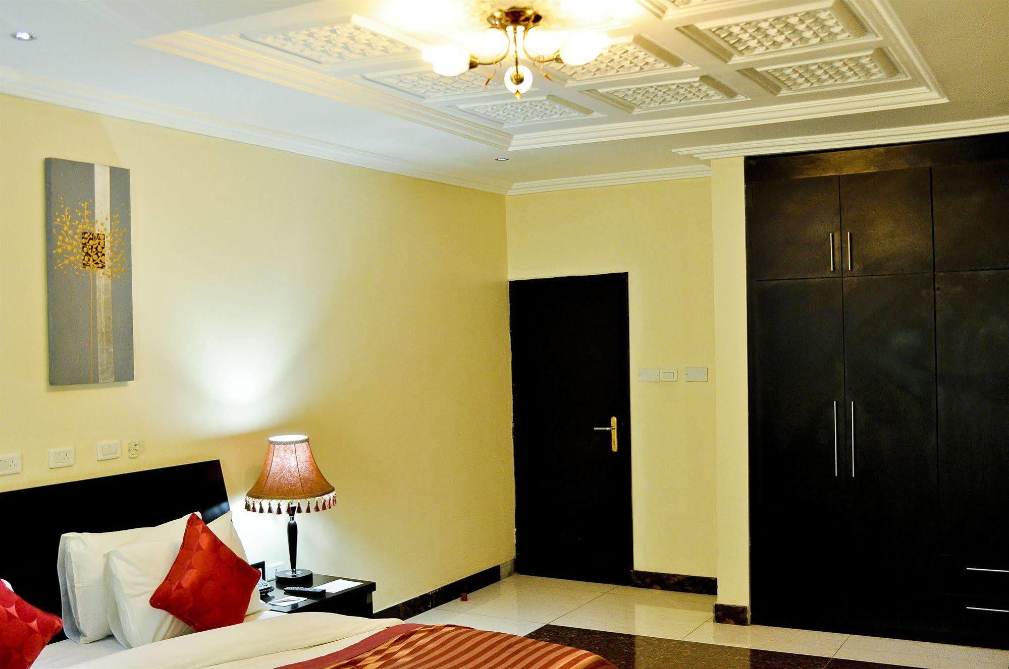 Aes Luxury Apartments Abuja Exterior foto